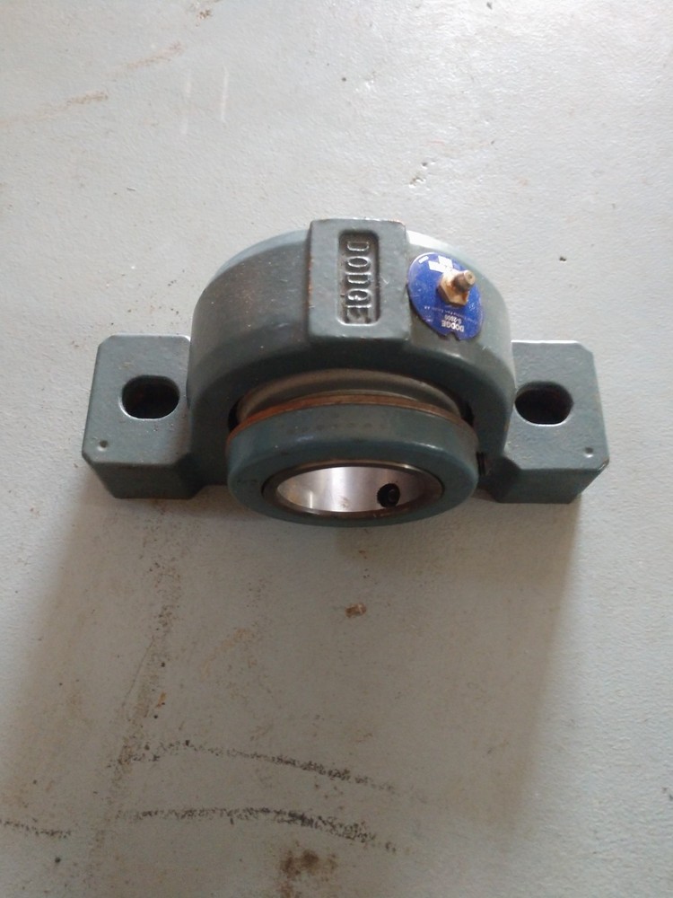 DODGE S2000 2-BOLT PILLOW BLOCK BEARING 2-1/4″ 070204