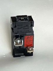 Bulldog P120, 20 Amp, 120 Volt, 1 Pole Pushmatic Circuit Breaker- WARRANTY