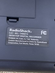 RadioShack Desktop 4GB Digital VOX Voice Recorder w/ SD Card Slot #1400214