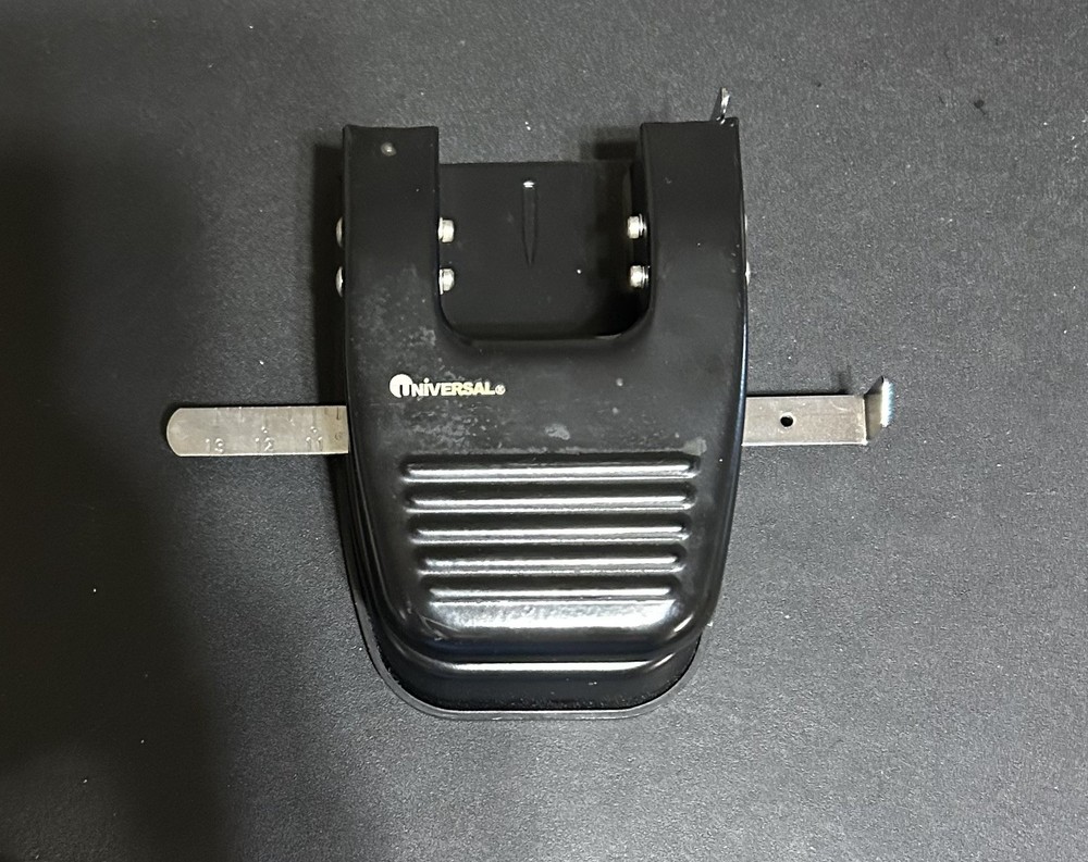 Universal 2-Hole Punch, 30 Sheet Capacity, Black – Preowned