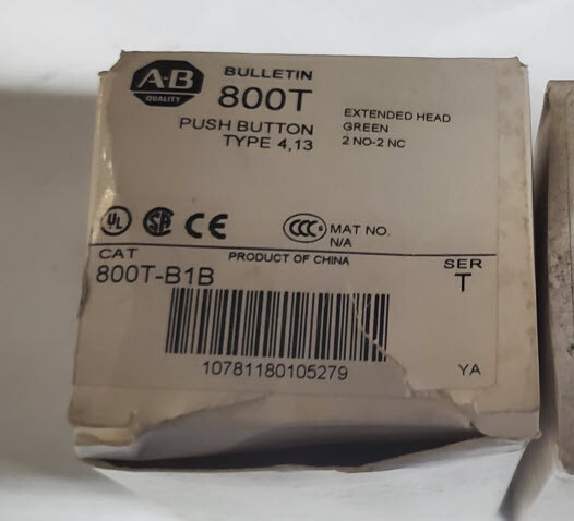 Allen Bradley 800T-B1B Push Button Type 4,13 Momentary contact , Green NEW