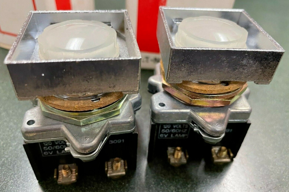 CUTLER HAMMER E30BA 120V Compact Push Button Indicating Pilot Light