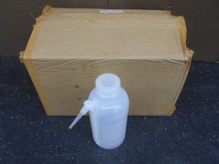 500mL POLYETHYLENE UNITARY WASH BOTTLES 3750 53 BOX OF 12