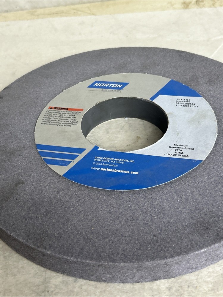 Norton 32a60-kvbe 12x1x3 2070rpm.