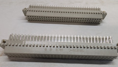 2x AMP TE 650895-4 Eurocard DIN 41612 Type R 96-Pin Female Right Angle Connector