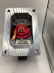 Crouse Hinds ENR21201 20Amp 1P 125VAC Hazardous Location Receptacle USED