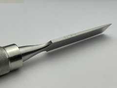 CODMAN 46-2004 Osteotome Straight Blade 19mm 3/4in Overall Length 11in