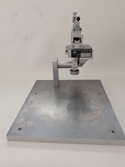 World Precision Instruments Kite-R Micromanipulator Right- Handed with Base