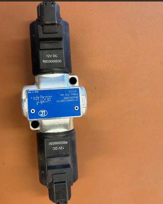 Genie Lift Part # 04.4240.0055GT ELECTROVALVE NEW OEM GTH1544