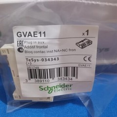 1PC Schneider Motor circuit breaker auxiliary contact GVAE11 New .A0