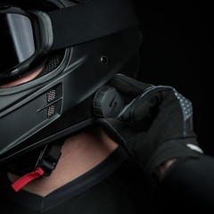 Syphon SoundPro: Ultra-Thin 9.6mm Bluetooth Moto Headphones – Glove-Friendly