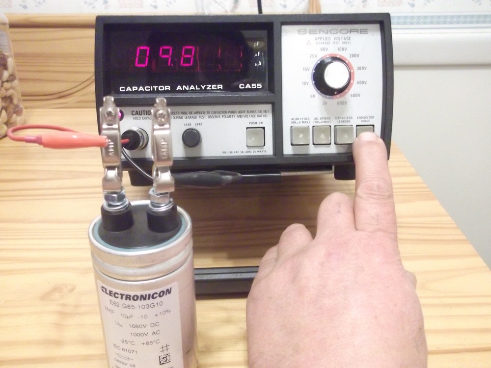 ELECTRONICON HIGH VOLTAGE CAPACITOR 10UF 1680VDC/1000VAC/720VRMS E62.G85-103G10
