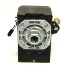 034-0032 UNIVERSAL PRESSURE SWITCH W/ ON OFF LEVER, 95-125 PSI