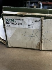 NEW IN BOX NTN ROLLER BEARING NN3028KC1NAP4 Free Shipping