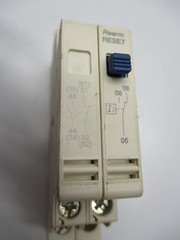 SCHNEIDER ELECTRIC GVAN11 AUXILIARY CONTACT LOT OF 4 NSNP