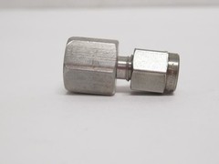 195086 New-No Box; MFG- SS-200-7-2 Tube Adaptor; SS-316; 1/8″ Tube x 1/8FNPT