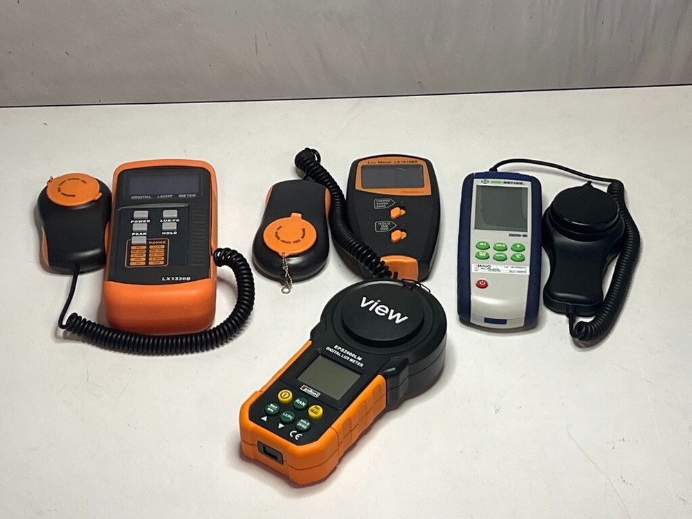 Lot of 4 Digital Lux Meters: 20250-00, EPS2000LM, LX1010BS, LX1330B
