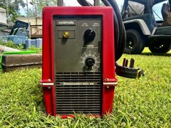 Cyclomatic Powcon 300 SS Welder