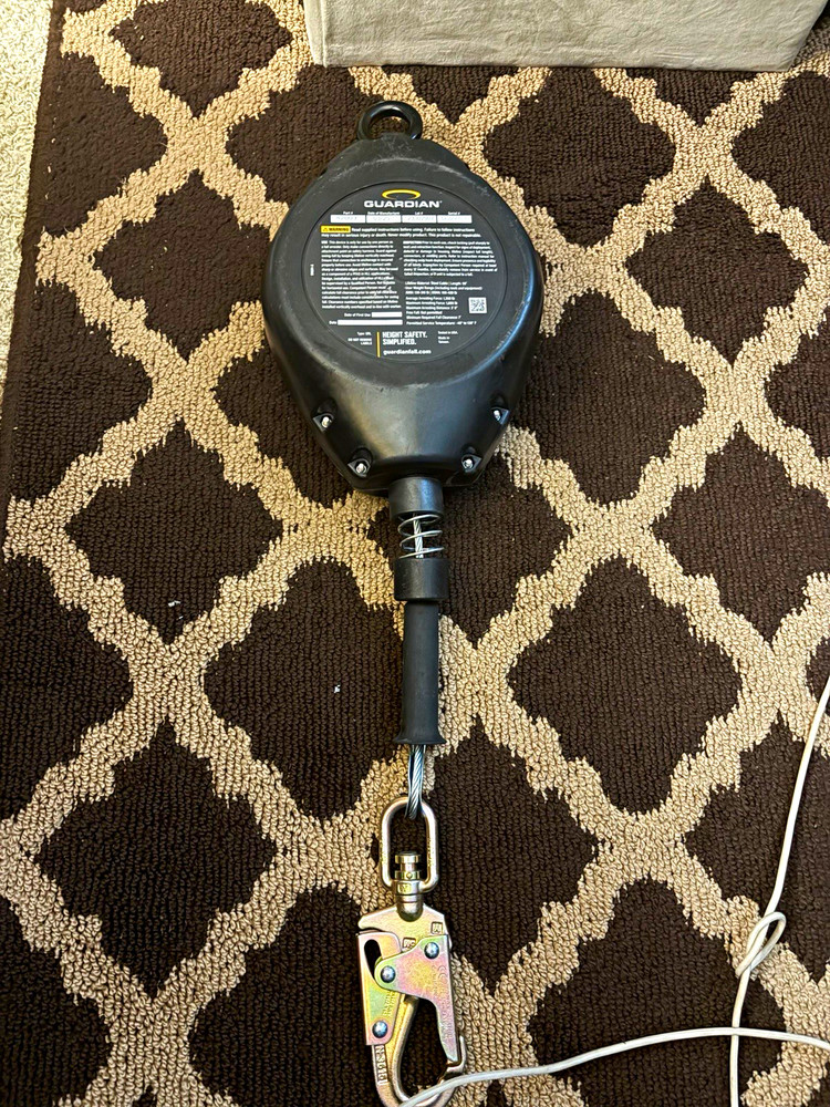 Guardian SRL Self-Retracting Lifeline Fall Arrest w/ Snap Hook