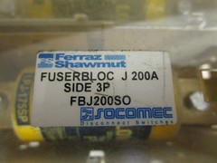 FERRAZ SHAWMUT FUSERBLOC DISCONNECT FBJ200SO 200A AMP 3 POLE w/ FUSES