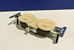 Leviton IVORY Duplex RECEPTACLE Side Wire 15A 125V 2W NEMA 1-15R NEW 223-I