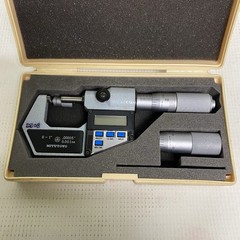 Mitutoyo Digital Micrometer 293-701 0”- 1” With Case And Replacement Pre-Owned
