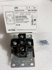 LOT OF 10 – LEVITON 278 30 Amp 3-POLE, 4-WIRE GROUNDING POWER OUTLET FLUSH MOUNT