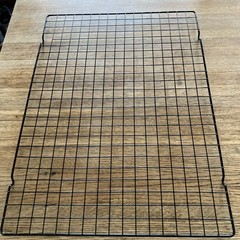 Wire Sheet Pan Grate/Cooling Rack, Black Plated, 2/3 Size / 14″ x 20″