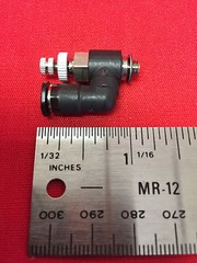 LOT OF 7 PISCO SPEED CONTROLLER WITH 4MM/ 5/32 ELBOW