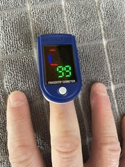 LK 87 fingertip pulse oximeter