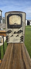 Hickok 900A Vintage Analog Benchtop AC Volt/Amp Meter 130V 0.26-6.5A