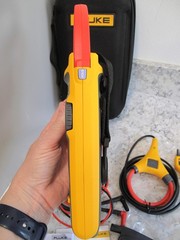 Fluke 377 FC true rms digital handheld clamp meter w/ iflex i2500-18 + bag+leads