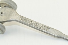 Vintage GOLDBLATT Masonry Bricklayer Skate Wheel Joint Raker Tool Aluminum – 9″