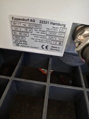 Eppendorf 5810R Refrigerated Centrifuge with F-34-6-38 fixed angle rotor