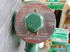 Asco Red Hat L 8320A189 M0 Solenoid Valve 1/4″ 10.5W 120V 8320A 8320A189