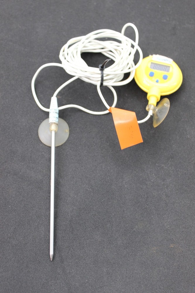 Traceable Water-Proof Digital Thermometer -50C +300C or -58F +572F (SKU 463)