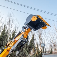 FREE SHIP 1.4Ton Mini Excavator With B&S EPA Engine Swing Boom+5 ATTACHMENT