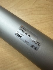 NEW! SMC CDG1BN40-600Z-A93L Pneumatic Air Cylinder