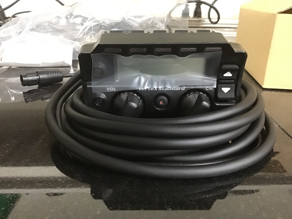 Vertex/Standard CNT-5000(AAD37X001), Compact Weatherproof Motorcycle Head