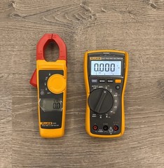 Fluke 117/323KIT Electrician’s Multimeter & True RMS Clamp Meter Combo Kit