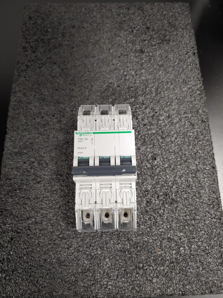 SCHNEIDER ELECTRIC 60286 C60 2A 3P 240V Multi 9 MCB Miniature Circuit Breaker