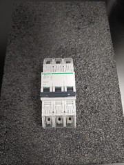 SCHNEIDER ELECTRIC 60286 C60 2A 3P 240V Multi 9 MCB Miniature Circuit Breaker