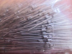 1N4760A Genuine Motorola 68V, 5%, DO-204AL Axial Diodes (30pcs) SHIPS NOW USA