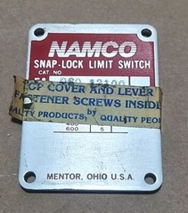 *NEW SURPLUS* Namco EA060-12100 Snap-lock Limit Switch [NO SCREWS] + Warranty!