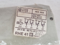 TELEMECANIQUE RHT 41 TIME DELAY RELAY 24V NIB