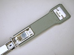 Vintage Apsco 4004 Office / Desk Stapler Small Made in Sweden 5″ Avocado