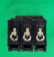 CHALLENGER C3100 3POLES 100A 240V CIRCUIT BREAKER [2RE4-1]