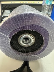 CGW Abrasives 4-1/2″ x 5/8-11 60 grit eXtreme 2 Flap Disc 43841 Full Box