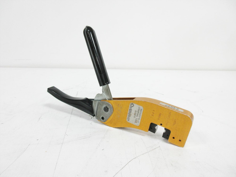 ASTRO TOOL 620215 HAND CRIMP TOOL M22520/10-01 & UNMARKED DIE