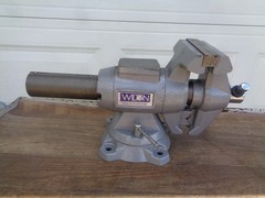 WILTON Multi Purpose Bench Vise 5-1/2″ Jaws – Rotating Head
